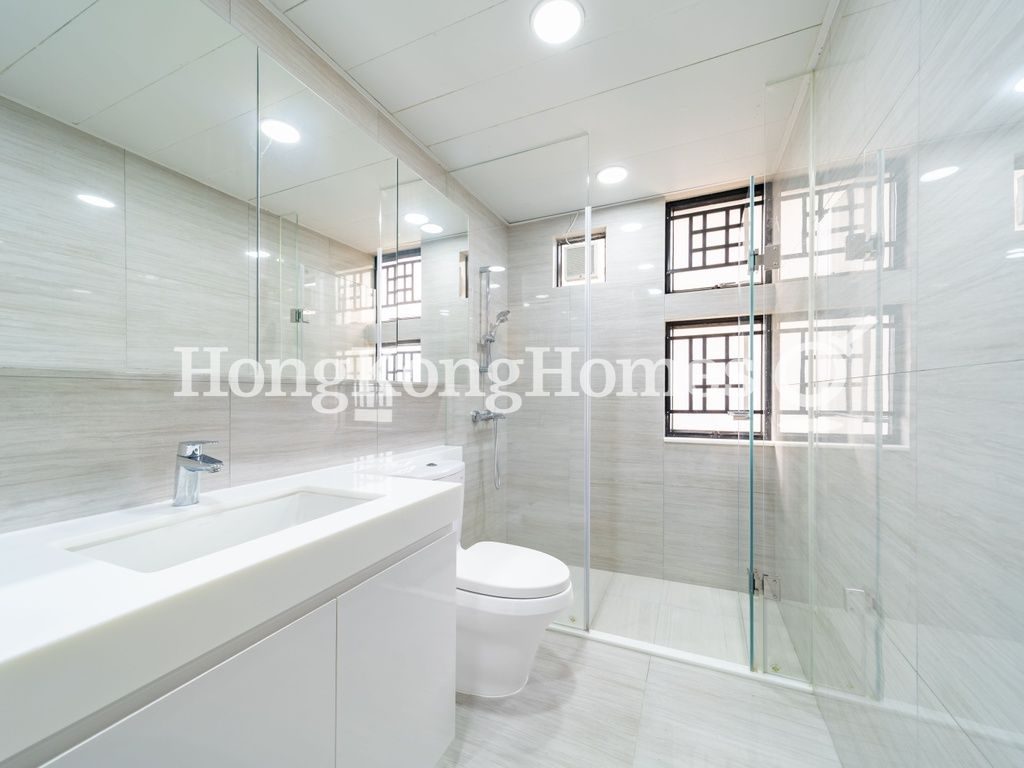 Guest Bathroom — Cavendish Heights - Block 02, Jardine's Lookout