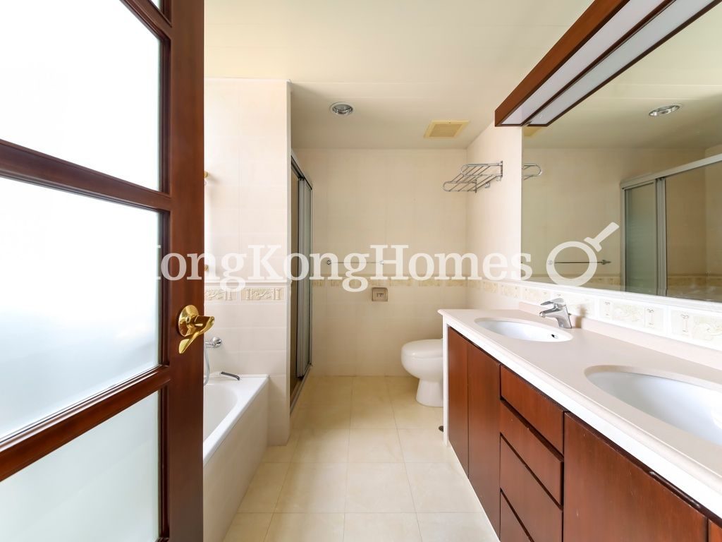 Master Bathroom — Hong Kong Parkview - Tower 18, Repulse Bay