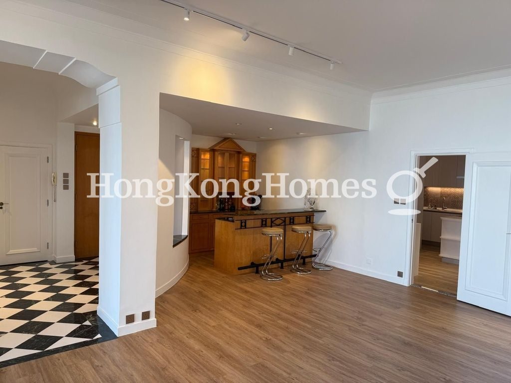 Foyer & Bar Corner — La Hacienda - Apartment A, The Peak