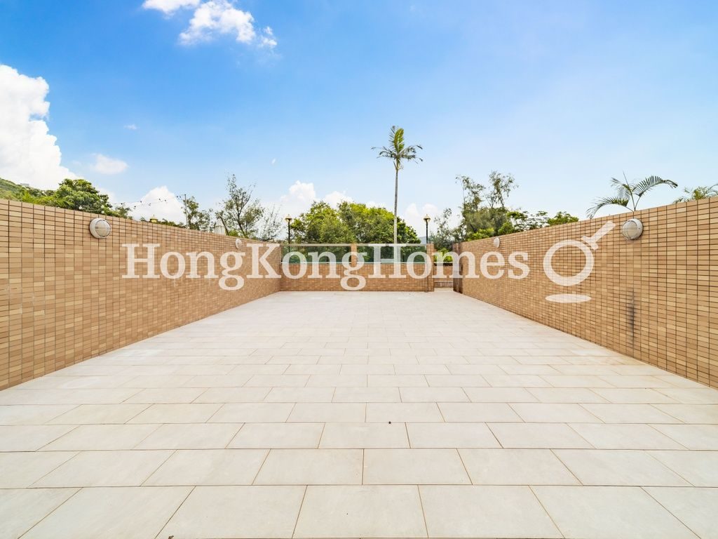Private Terrace off Living Room — Horizon Crest, Stanley