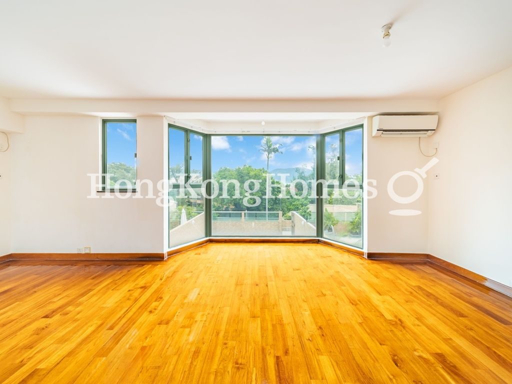 Family Room — Horizon Crest, Stanley