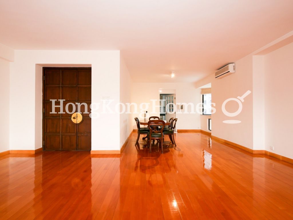 Living and Dining Room — South Bay Towers, Repulse Bay