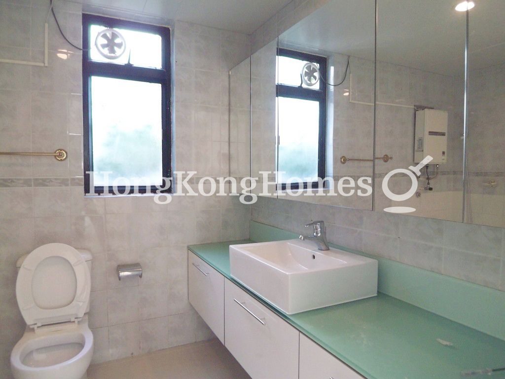 Master Bathroom — Floral Villas - House, Sai Kung