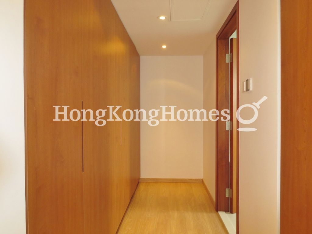 Built-in Wardrobe in Master Bedroom — Broadwood Park, Happy Valley