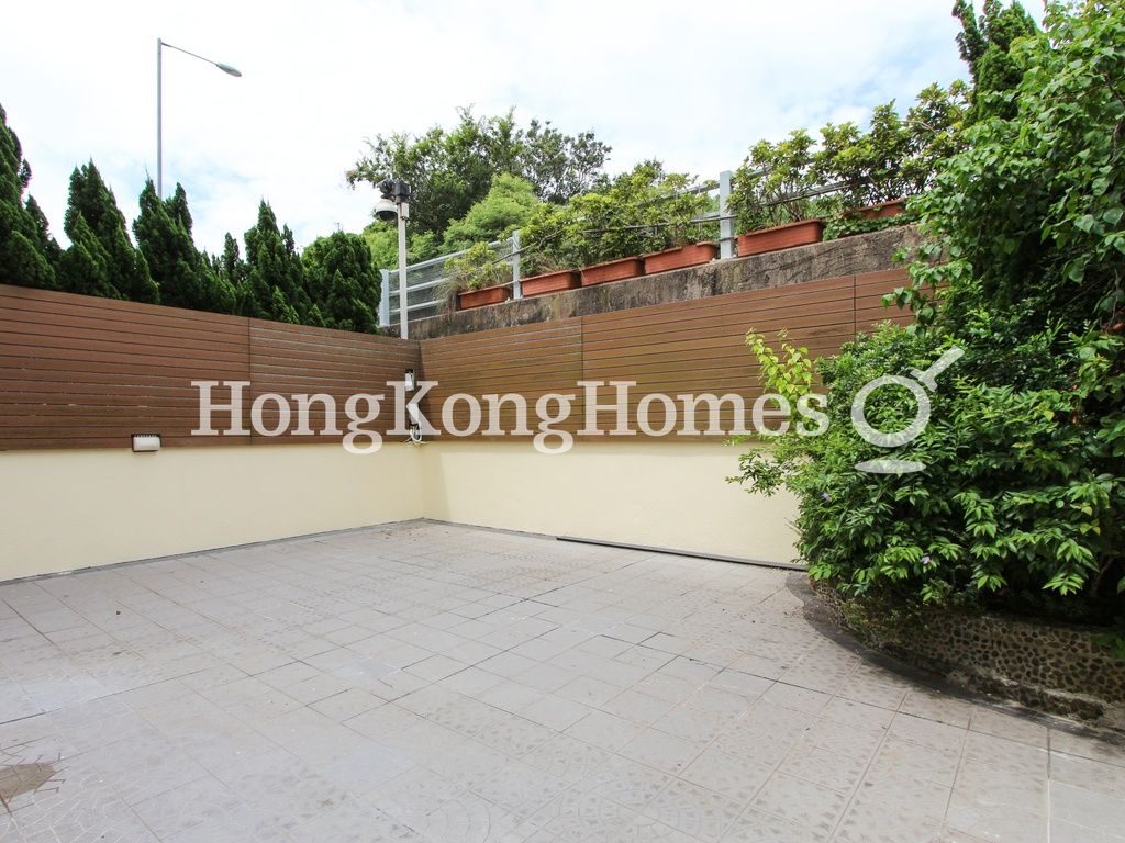 Private Terrace off Kitchen — The Redhill Peninsula - Palm Drive, Tai Tam