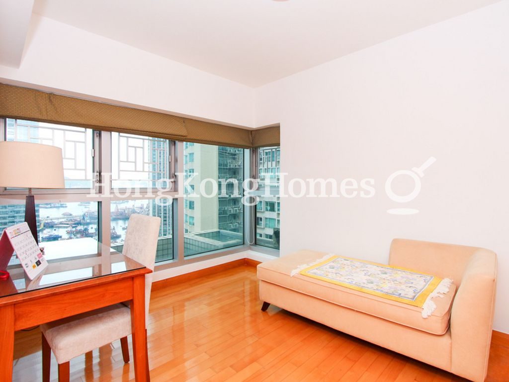 Second Ensuite Bedroom — The Waterfront - Block 05, Tsim Sha Tsui