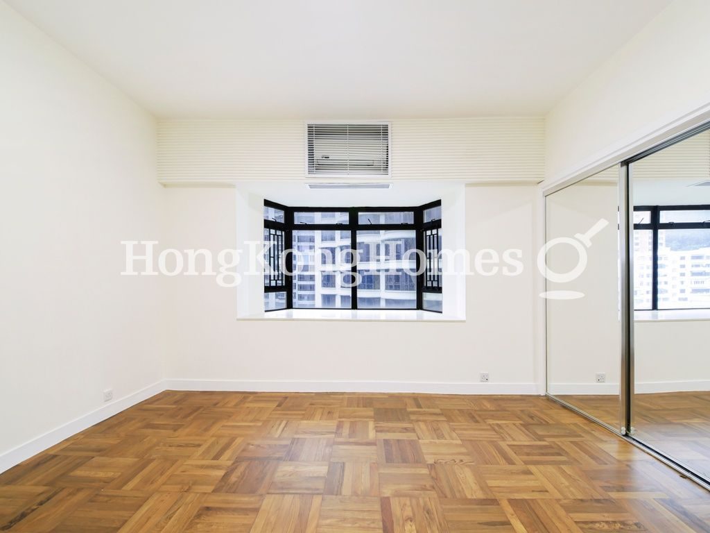 Second Ensuite Bedroom — Kennedy Heights, Mid-levels Central