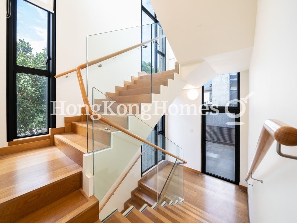 Internal Staircase — Shek O Headland, 4 (Unir Garden), Shek O