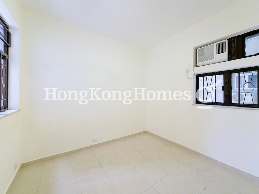 Master Bedroom — Good View Court, Mid-levels West
