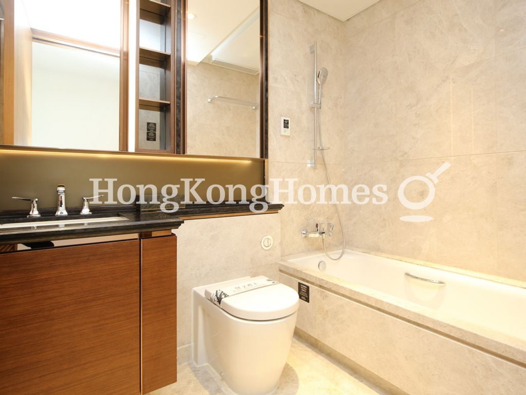 Third Ensuite Bathroom — Parc Inverness - Tower 1, Kowloon Tong