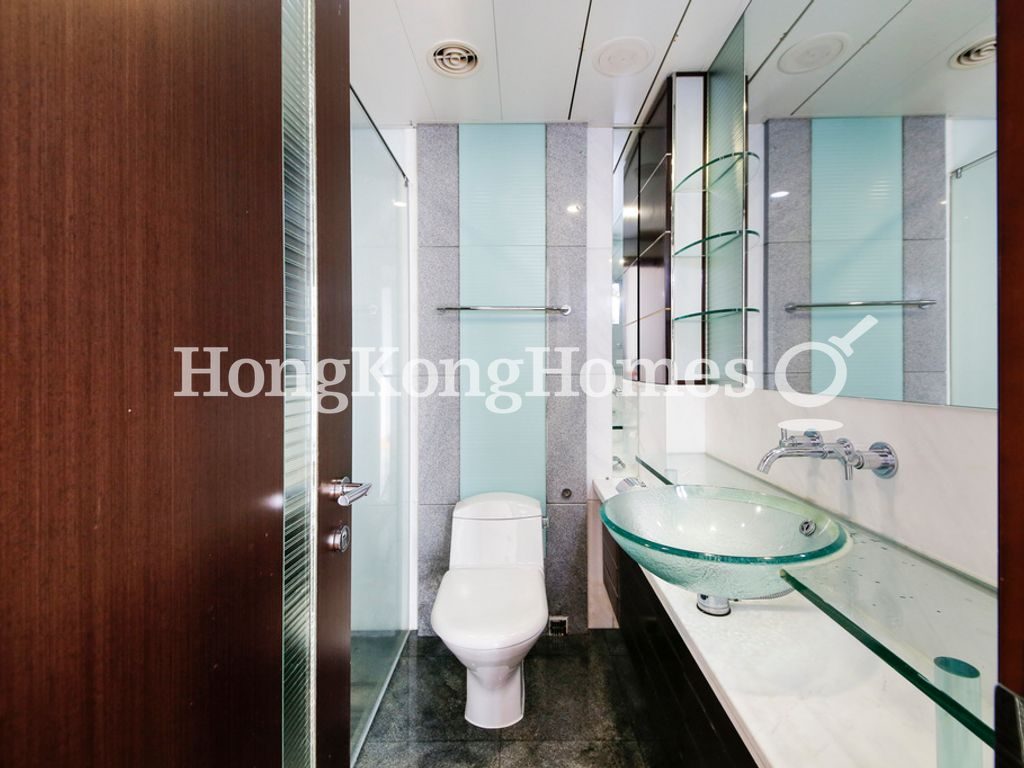 Guest Bathroom — The Harbourside - Tower 3, Tsim Sha Tsui