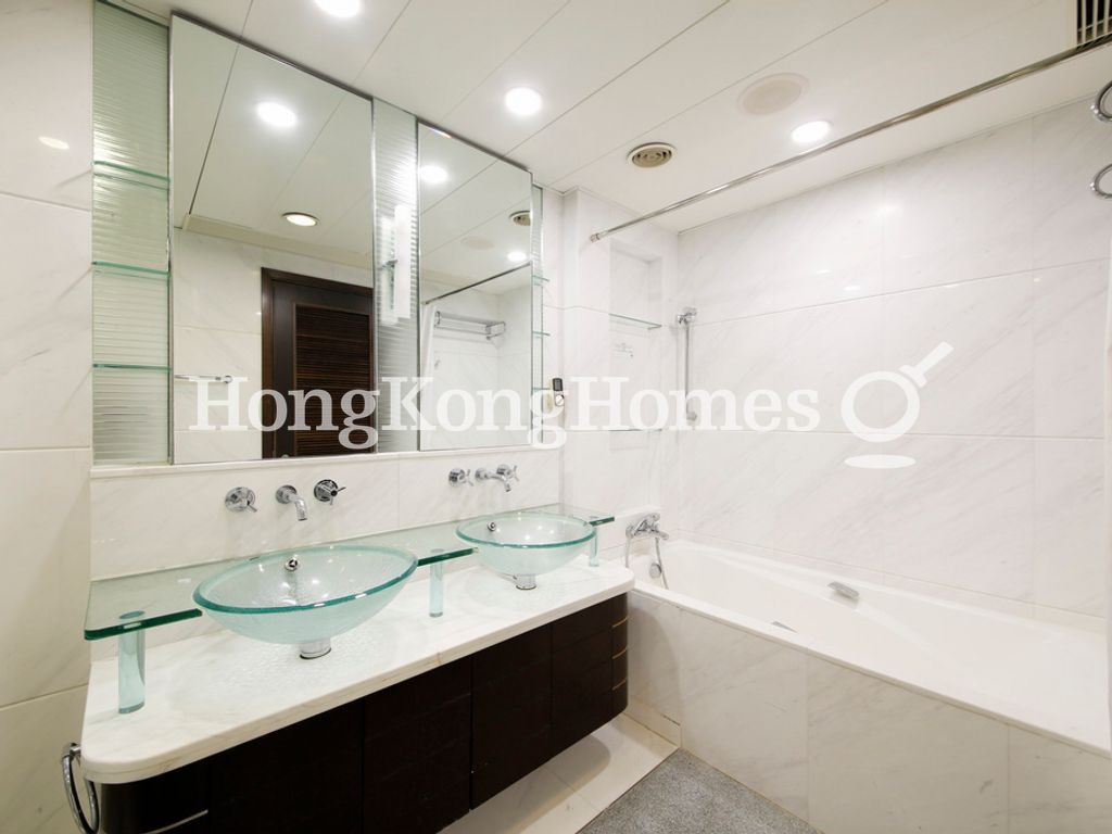 Master Bathroom — The Harbourside - Tower 3, Tsim Sha Tsui