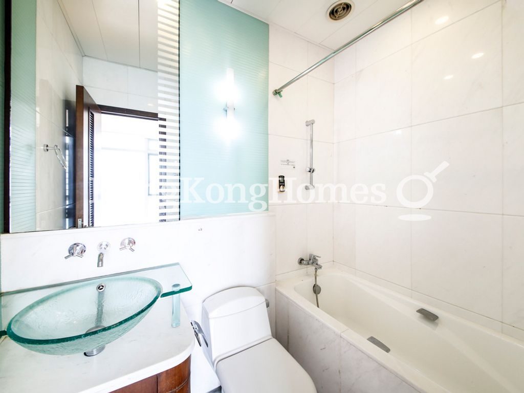 Second Ensuite Bathroom — The Harbourside - Tower 3, Tsim Sha Tsui