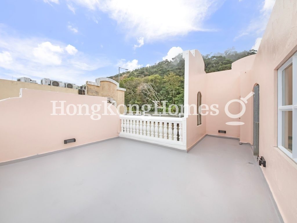 Private Roof Terrace — The Redhill Peninsula - Palm Drive, Tai Tam