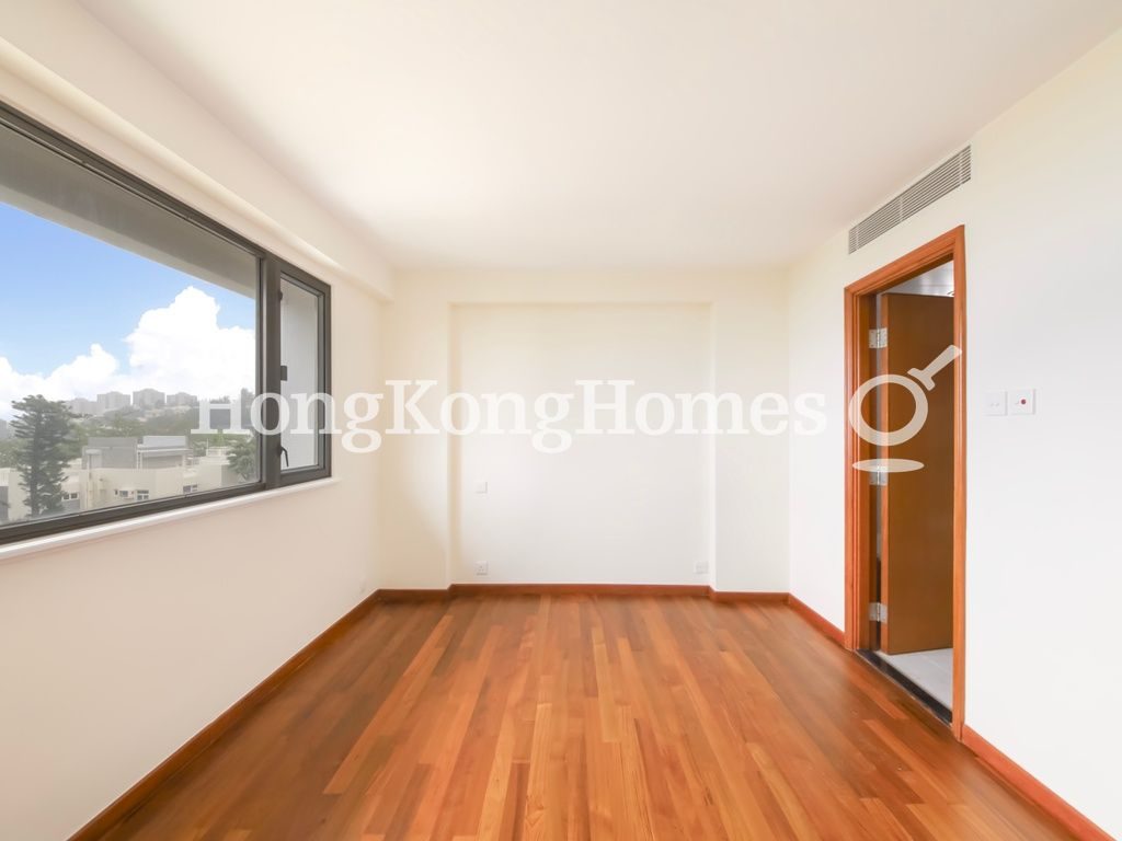Second Ensuite Bedroom — Helene Garden - Block D, Stanley