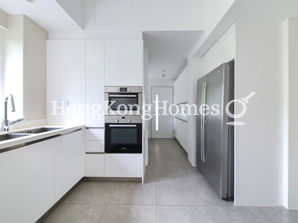 Kitchen — The Repulse Bay - Harston, Repulse Bay