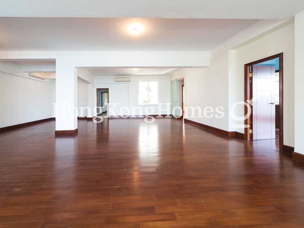 Living and Dining Room — Repulse Bay Mansions - Block A, Repulse Bay