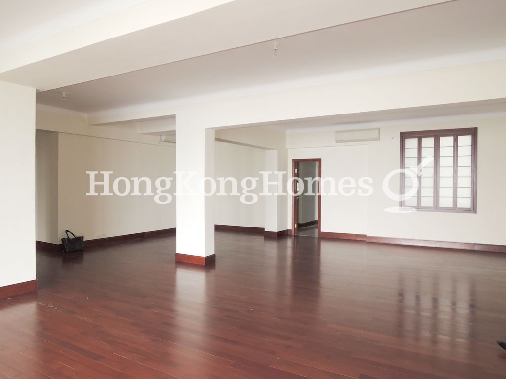Living and Dining Room — Repulse Bay Mansions - Block A, Repulse Bay