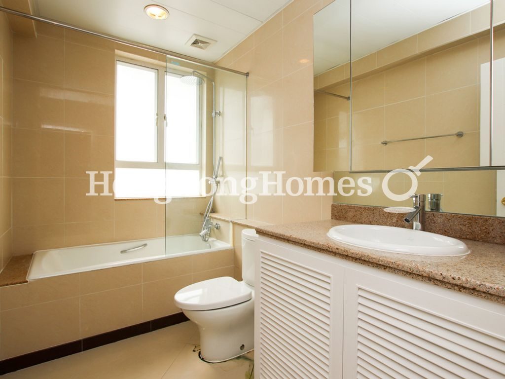 Guest Bathroom — Repulse Bay Mansions - Block A, Repulse Bay