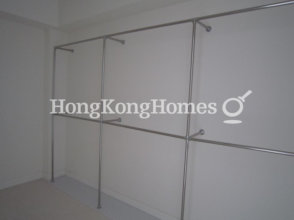 Walk-in Closet in Master Bedroom — Stubbs Road, Mid-levels East