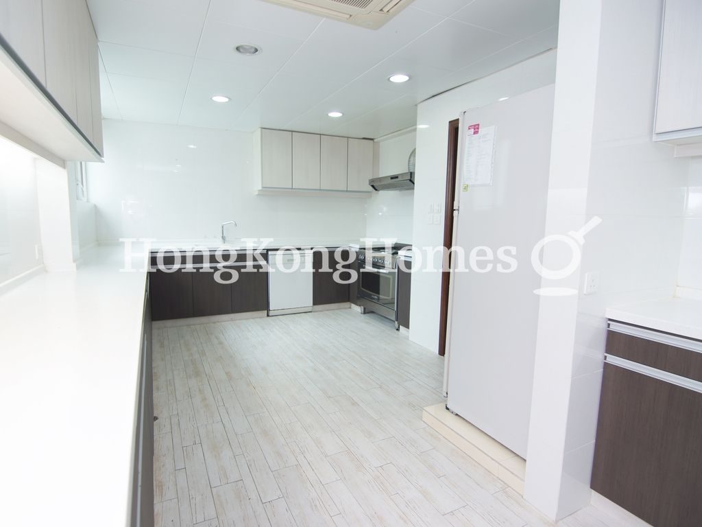 Kitchen — Ching Sau Lane, 13-25, Chung Hom Kok