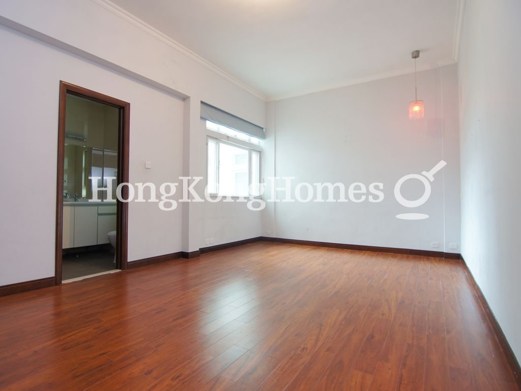 Second Ensuite Bedroom — Ching Sau Lane, 13-25, Chung Hom Kok