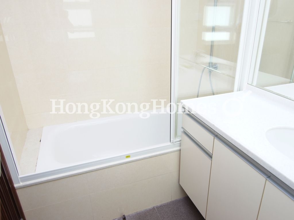 Second Ensuite Bedroom — Ching Sau Lane, 13-25, Chung Hom Kok
