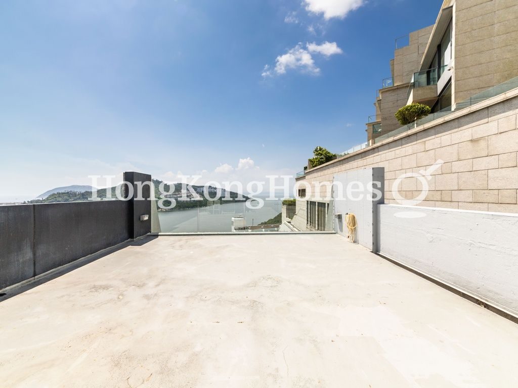 Private Roof Terrace — Pinewaver Villas, Chung Hom Kok