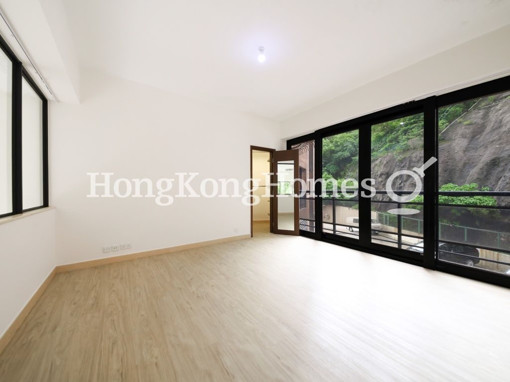 Second Bedroom — The Somerset, Repulse Bay