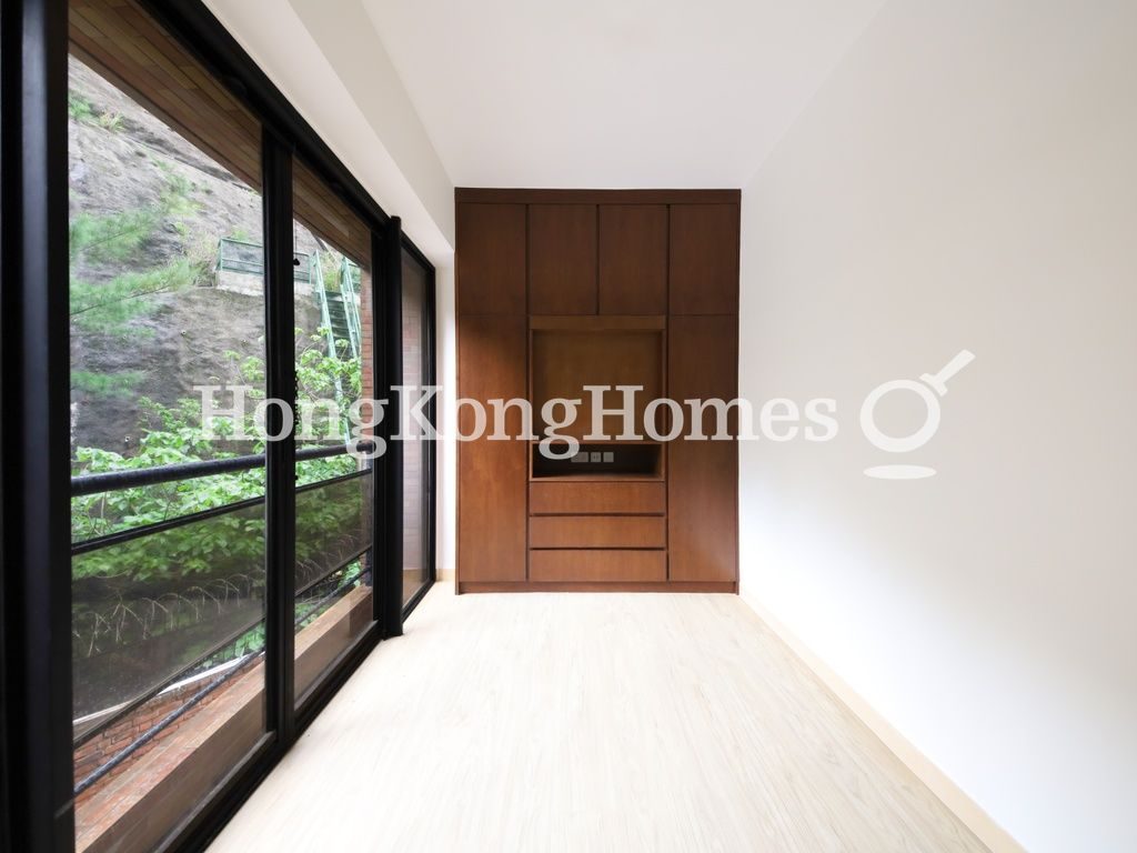 Third Bedroom — The Somerset, Repulse Bay