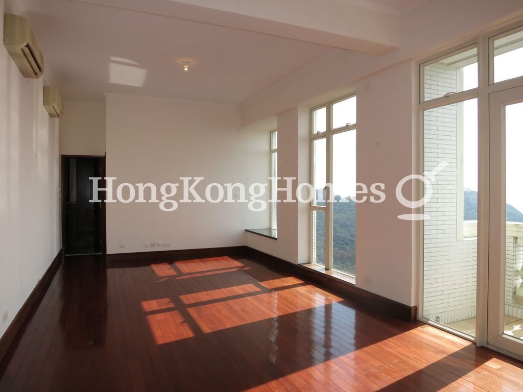 Living and Dining Room — The Mount Austin - Block 03, The Peak