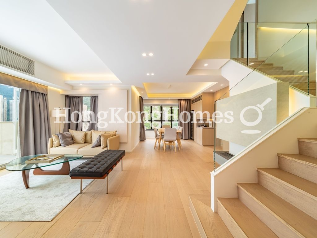 Living and Dining Room — Elegant Terrace - Block 01, Mid-levels West