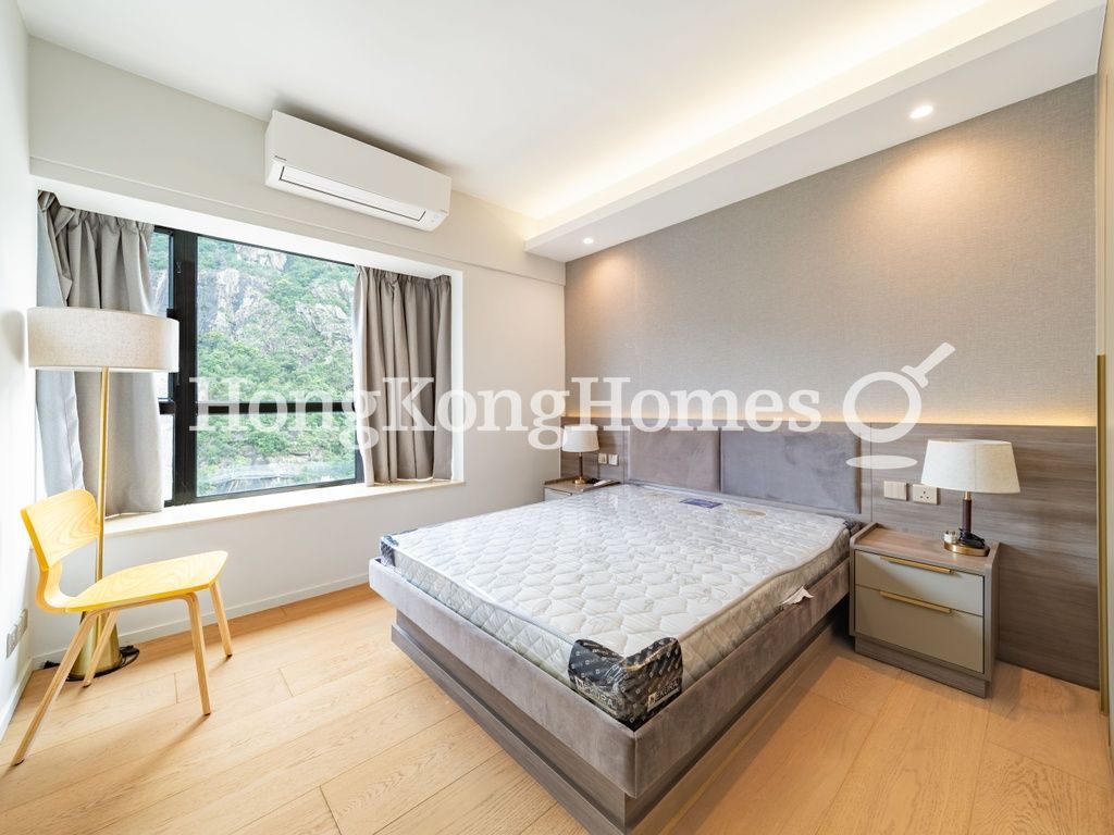 Second Ensuite Bedroom — Elegant Terrace - Block 01, Mid-levels West