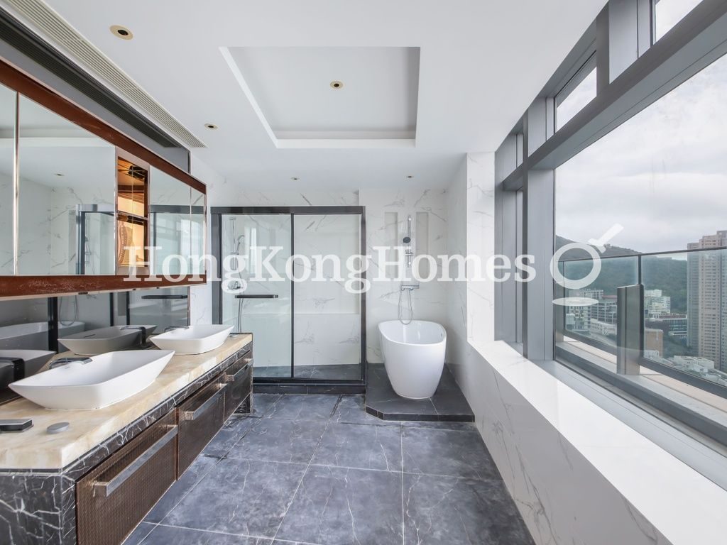 Master Bathroom — Marinella - Tower 2, Wong Chuk Hang