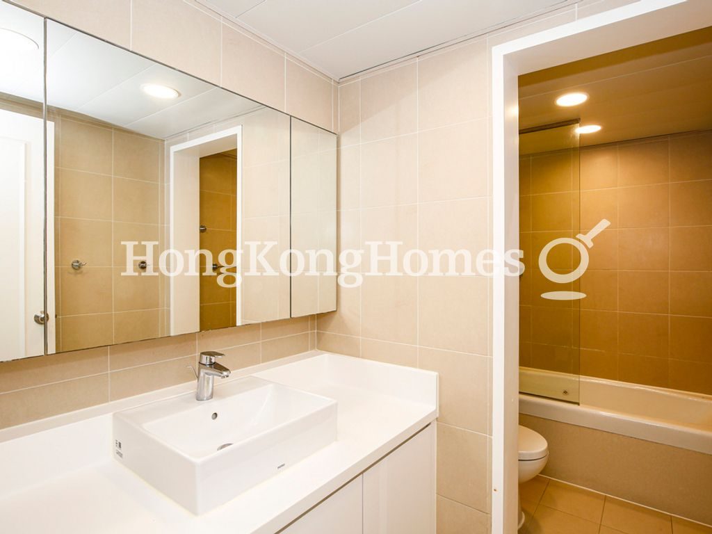 Guest Bathroom — Headland Road, 9, Chung Hom Kok