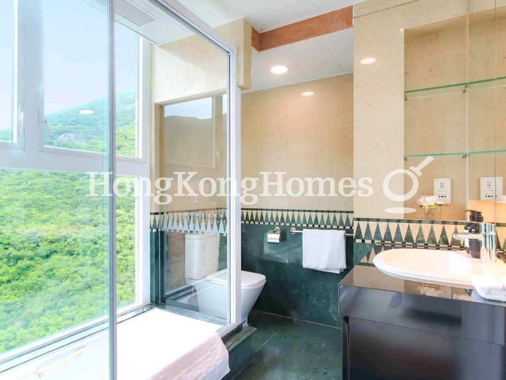 Second Ensuite Bathroom — Repulse Bay Road, 127, Repulse Bay