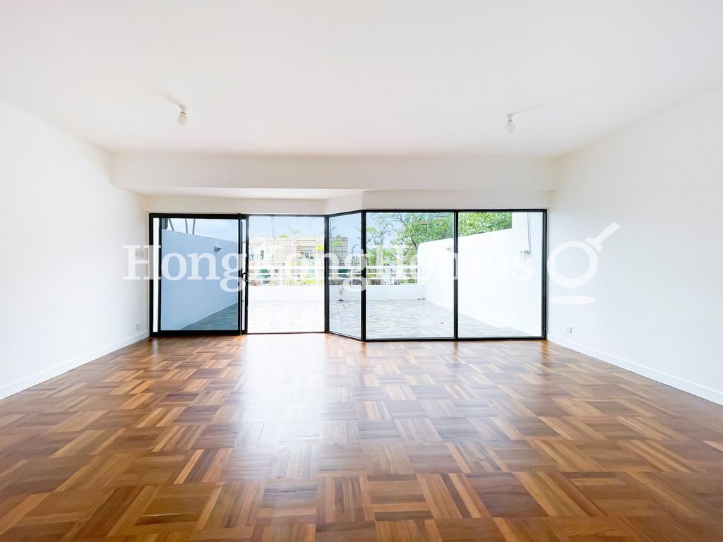 photo 3 — Burnside Villa, Repulse Bay