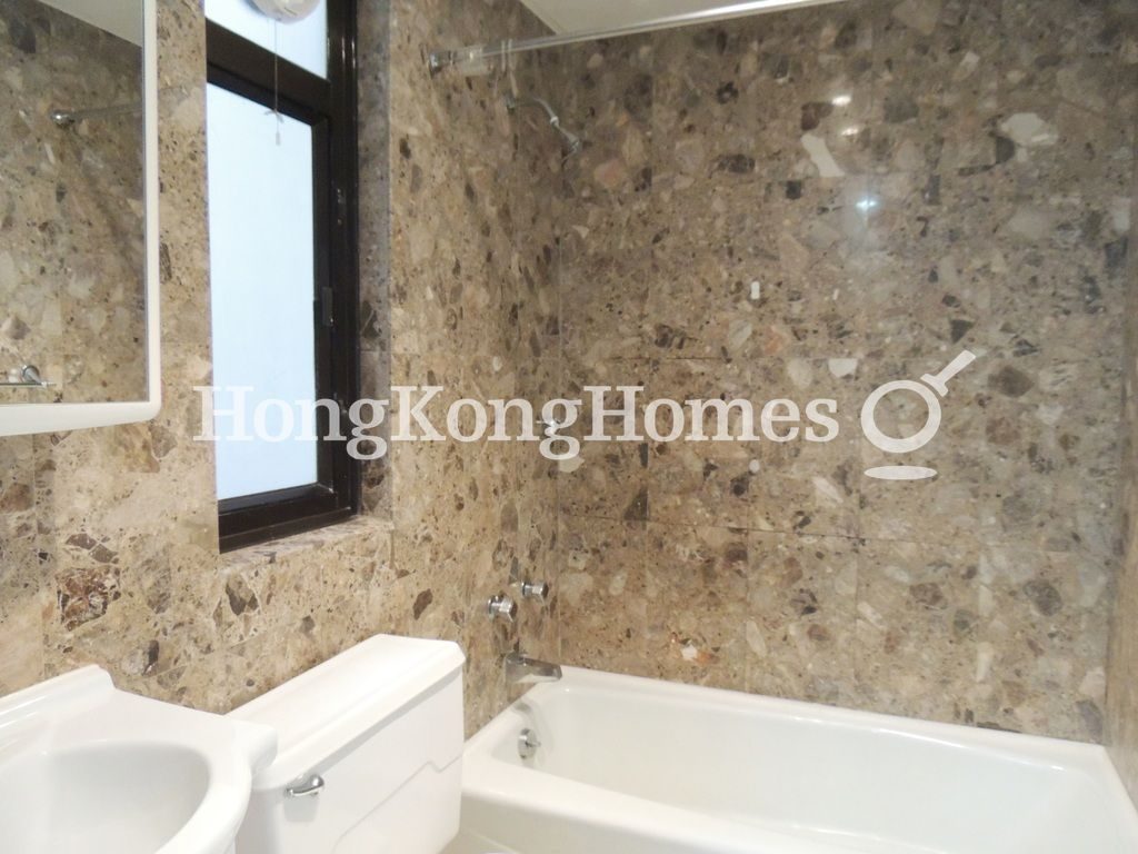 Guest Bathroom — Burnside Villa, Repulse Bay