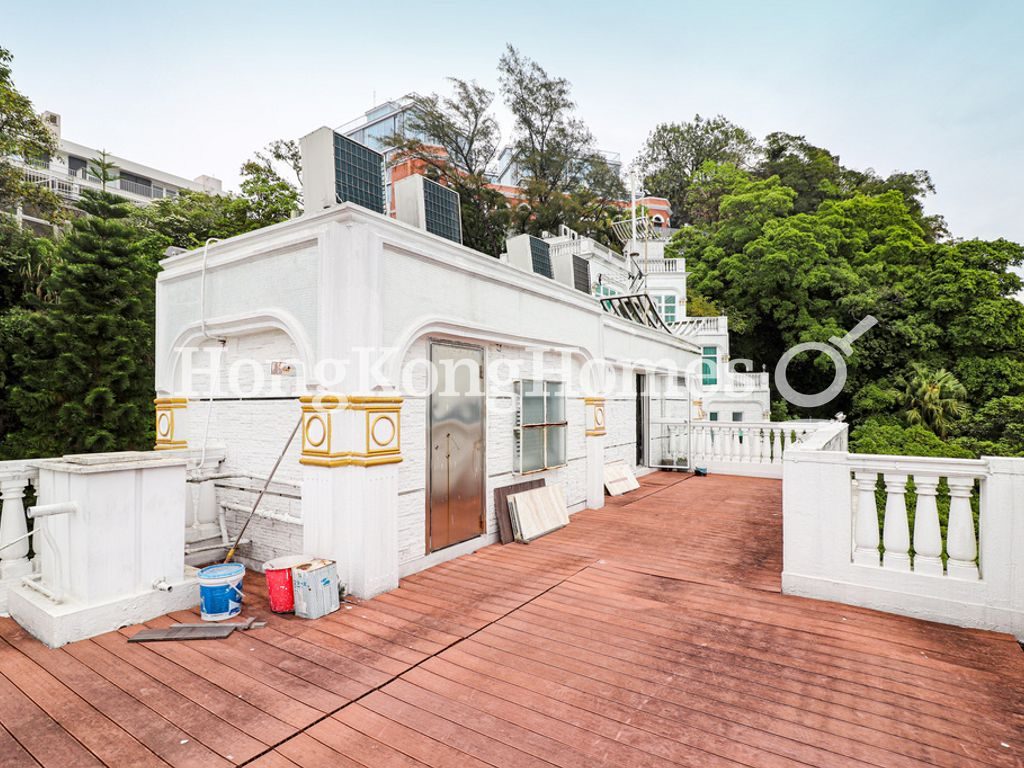 Private Roof Terrace — Cheuk Nang Lookout, The Peak