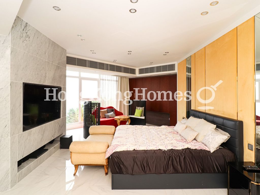 Master Bedroom — Cheuk Nang Lookout, The Peak