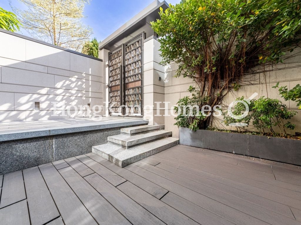 Private Garden — Stanley Village Road, 50, Stanley