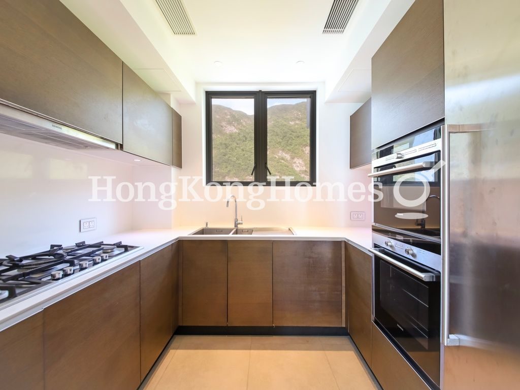 Kitchen — The Repulse Bay - de Ricou, Repulse Bay