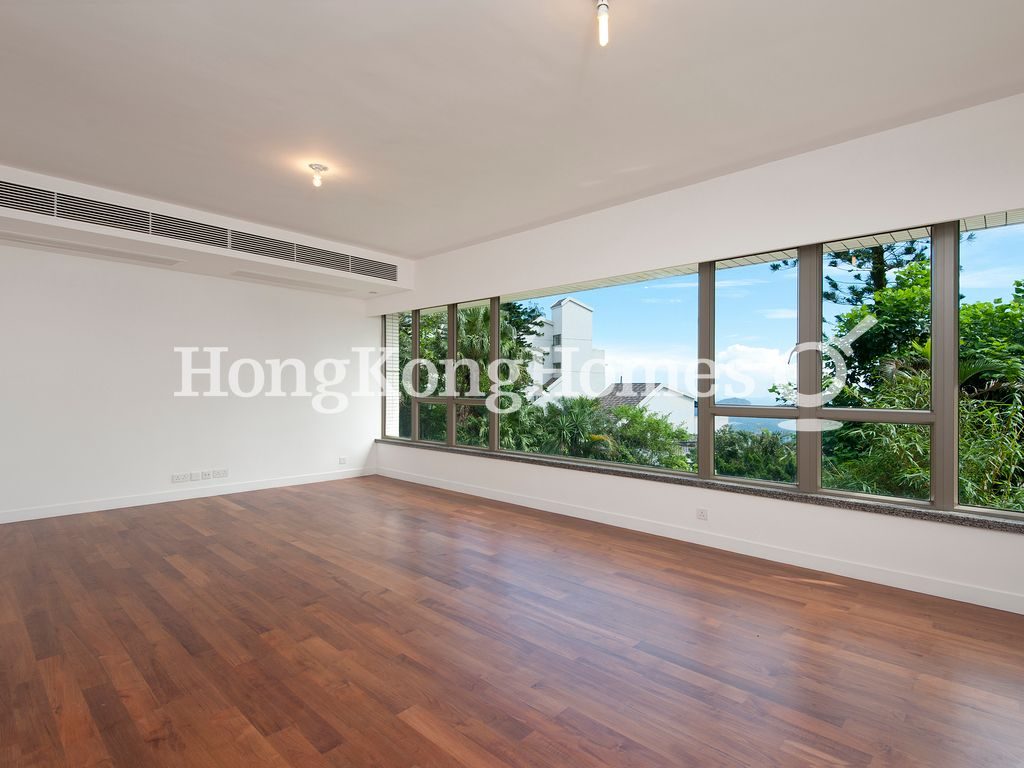 Dining Room — Mount Austin Estate, The Peak