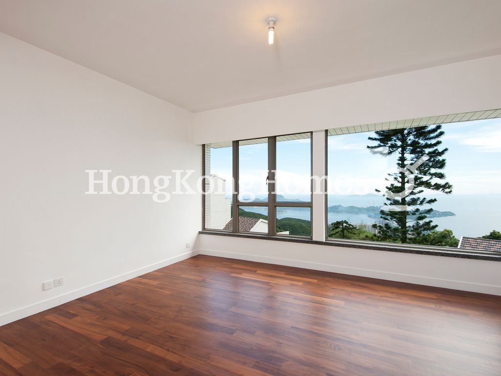 Master Bedroom — Mount Austin Estate, The Peak