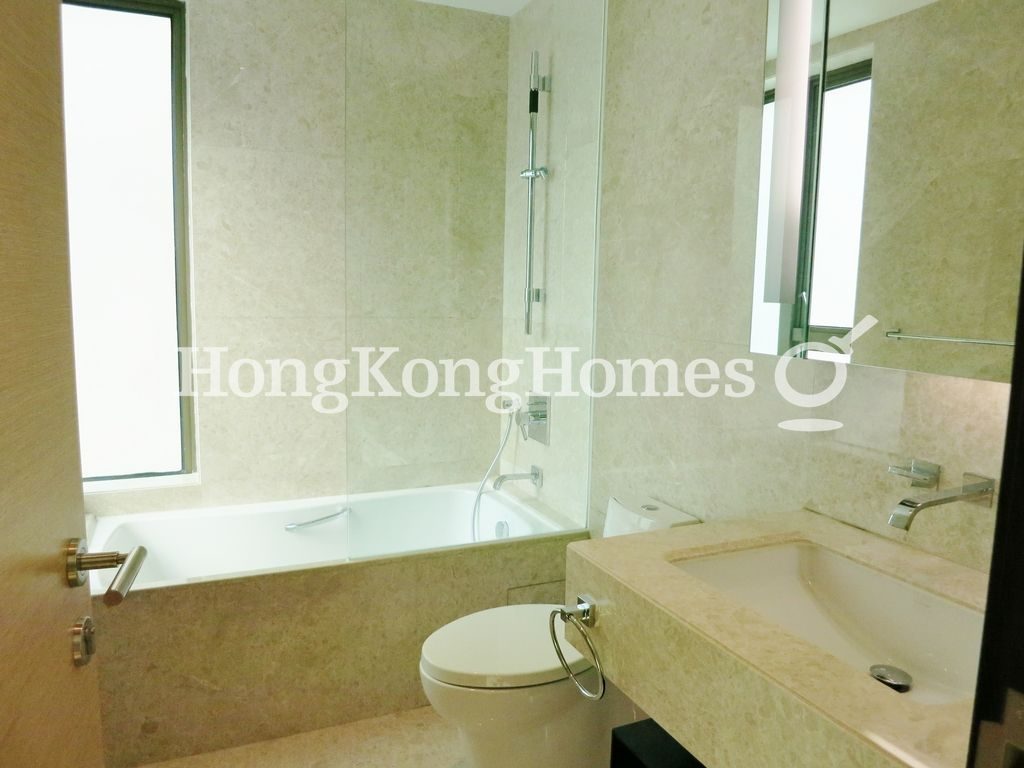 Guest Bathroom — Mount Kellett Road, 74, The Peak