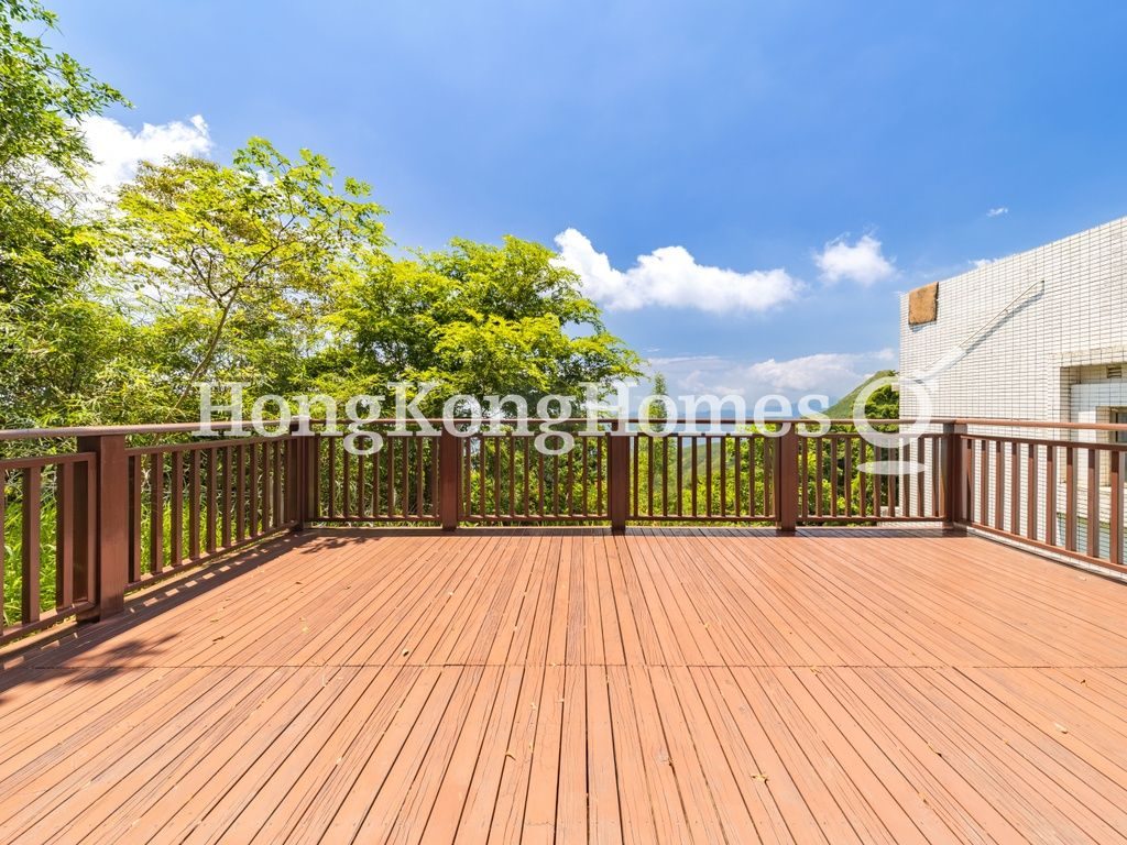 Private Terrace — Mount Austin Estate, The Peak