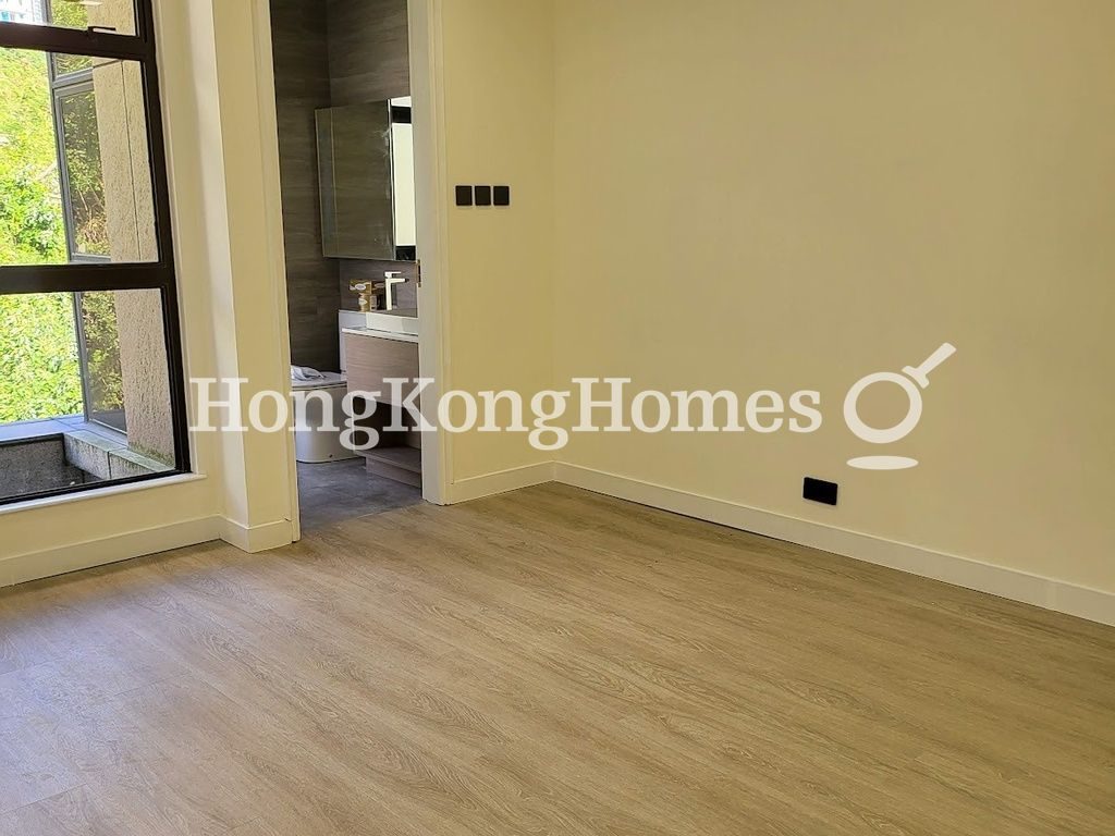 Second Ensuite Bedroom — Deep Water Bay Road, 51-55, Deep Water Bay