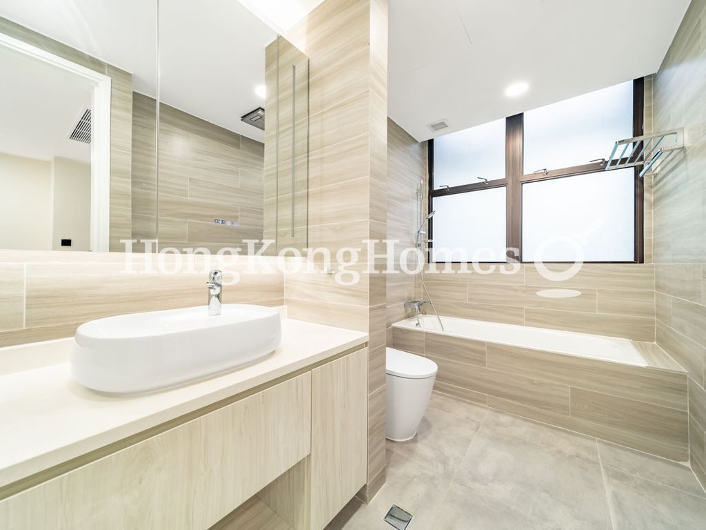 Guest Bathroom — Deep Water Bay Road, 51-55, Deep Water Bay