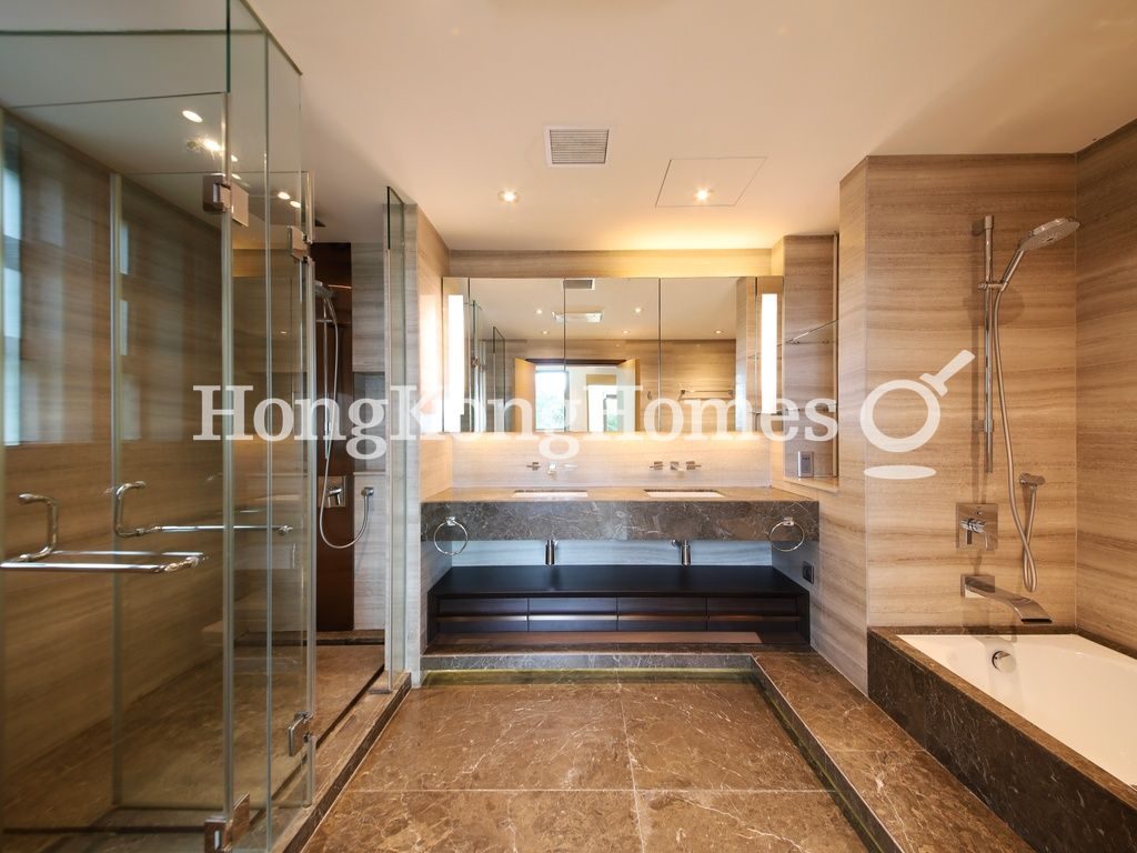 Master Bathroom — Mount Kellett Road, 74, The Peak