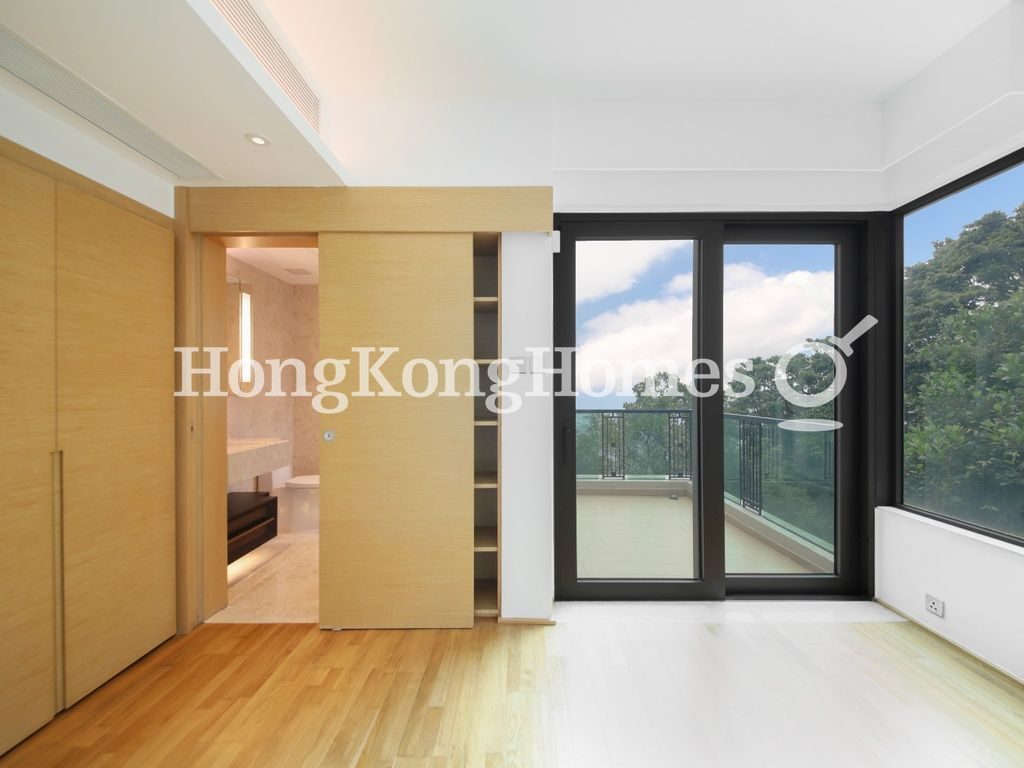 Fourth Ensuite Bedroom — Mount Kellett Road, 74, The Peak